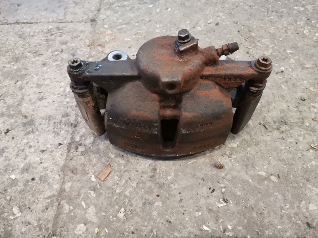Супорт тормзной 3C0615123 VAG