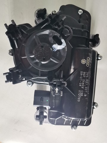 Мотор-привід відкр/закр. замка багажника/двері 3/5-ї 3V5827887B VAG