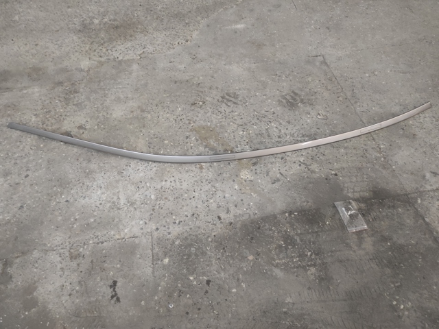 Накладка даху права 51137443692 BMW