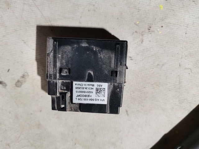 USB-розгалужувач 5Q0035726L VAG