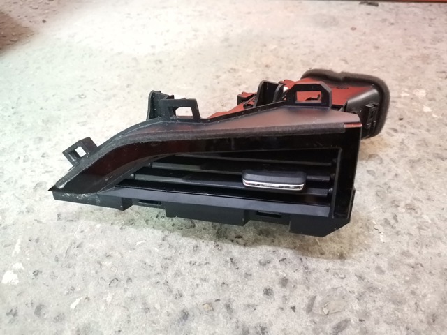 Решітка повітропровода 66110AN03B SUBARU