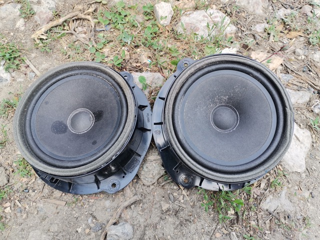Динамік передній 80A035411 VAG