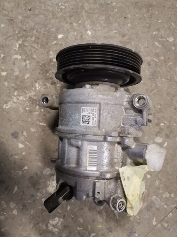 Компресор кондиціонера 80A816803E VAG