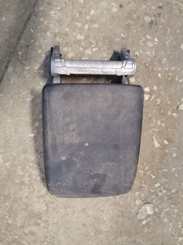 Підлокітник заднього сидіння 80A864283D VAG
