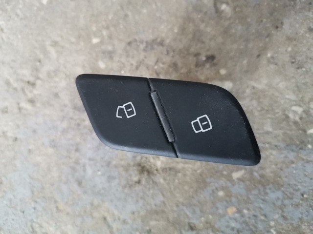 Кнопка центрального замка 80B962107 VAG