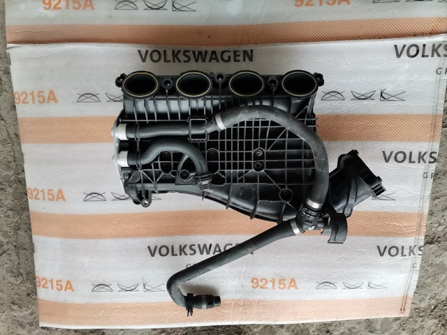 Колектор впускний 8603914 BMW