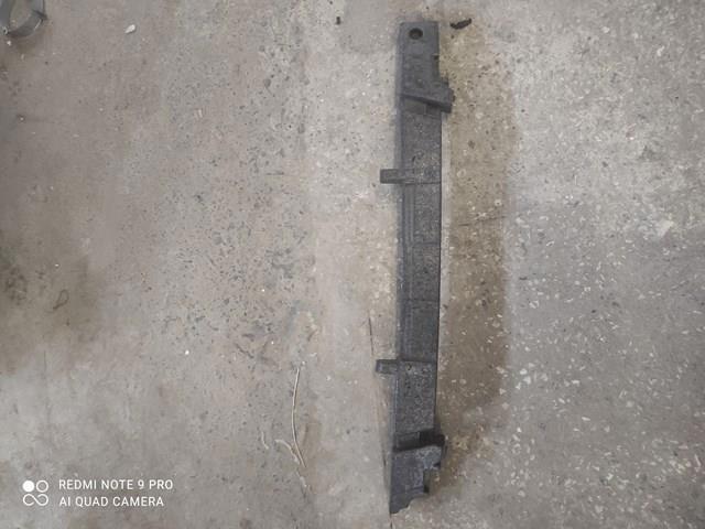 Наповнювач бампера переднього 8U0807550B VAG