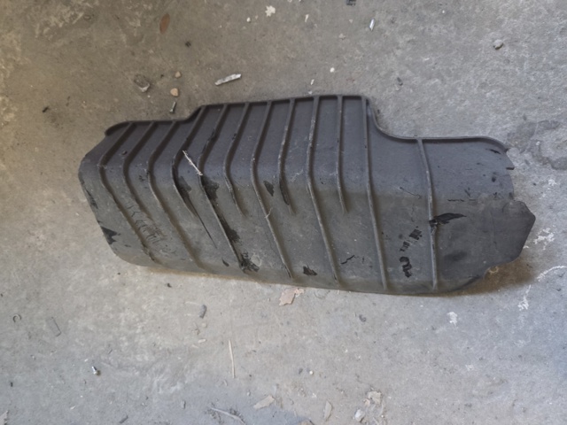 Захист заднього нижнього важеля 8W0505416E VAG