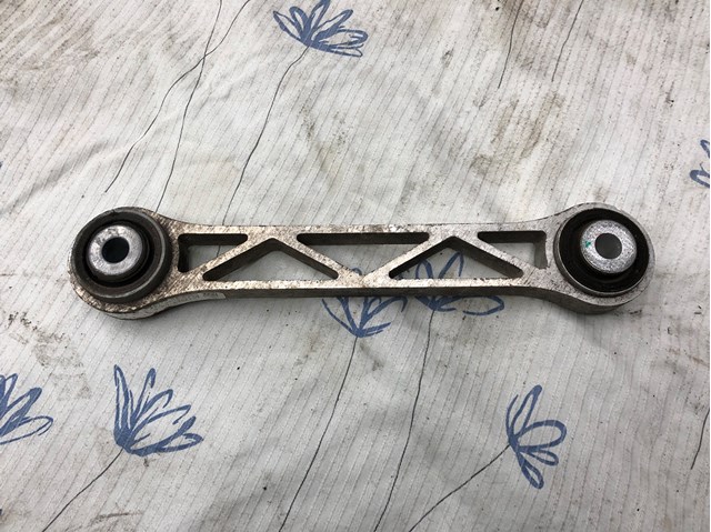 Штанга реактивна 104396400C Tesla Model