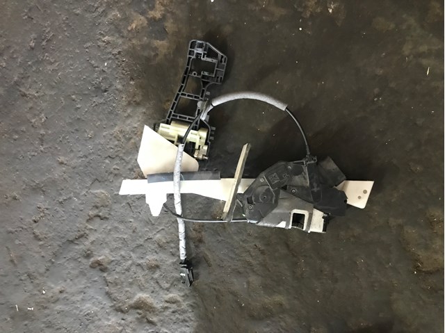 Замок водійських дверей CP9Z5421813A FORD