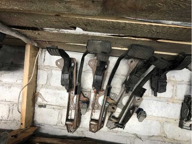 Педаль акселератора CV6Z9F836G FORD