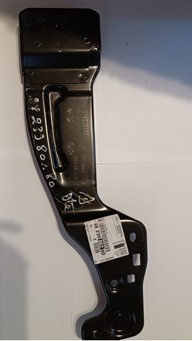 Кронштейн супорта радіатора, нижній 9823980280 PEUGEOT