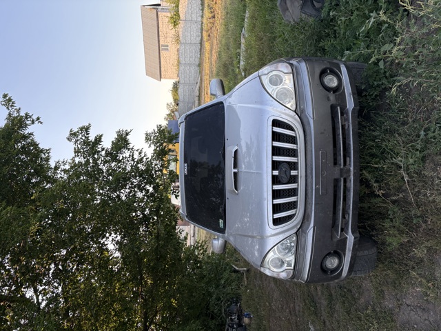 Бампер на авто Hyundai Terracan