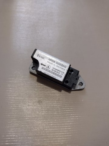 Датчик Айрбег передній 0008209926 MERCEDES
