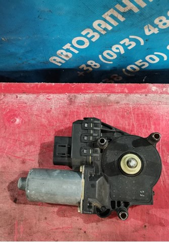 Привід ліфта передній 0130821775 BOSCH