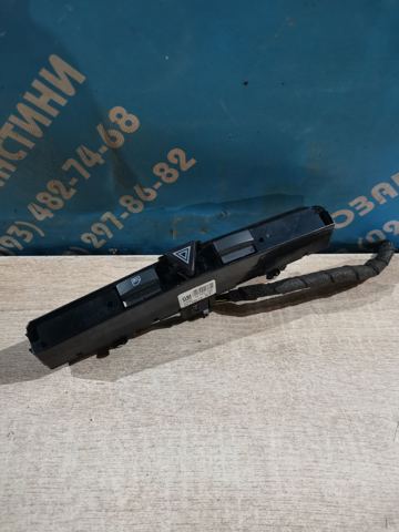 Кнопка включення аварійного сигналу Opel Astra H