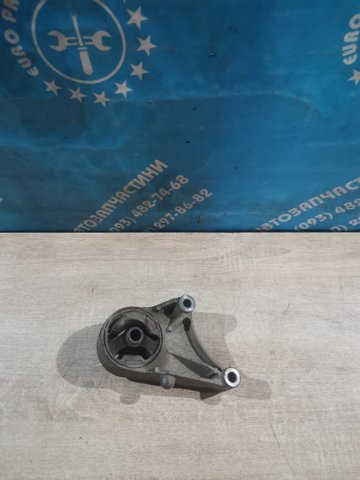 Подушка передньої опори двигуна 13125635 OPEL