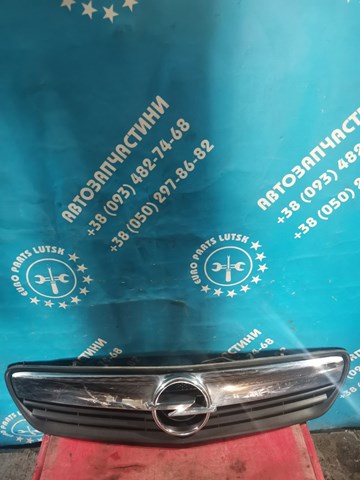 Решітка радіатора 13207140 OPEL