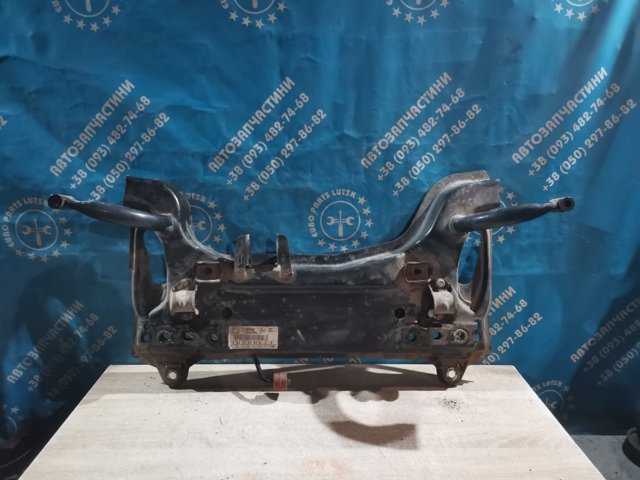 Підрамник передній 1361099 FORD