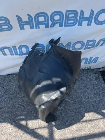 Підкрилок переднього крила, правий передній 1696903430 MERCEDES