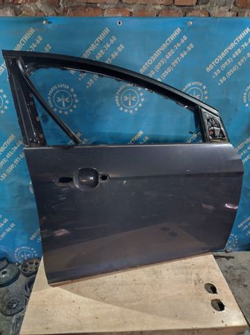 Дверка передня права 2147844 FORD