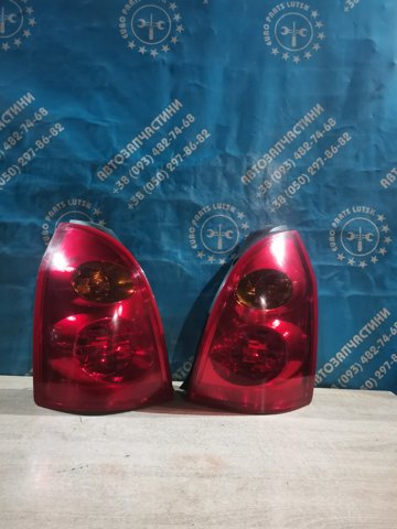 Задній правий стоп 26550AU400 NISSAN