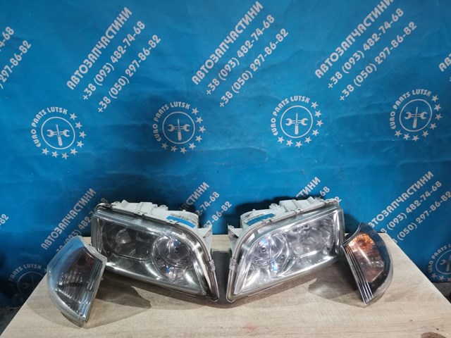 Фара основна ліва 30899682 VOLVO