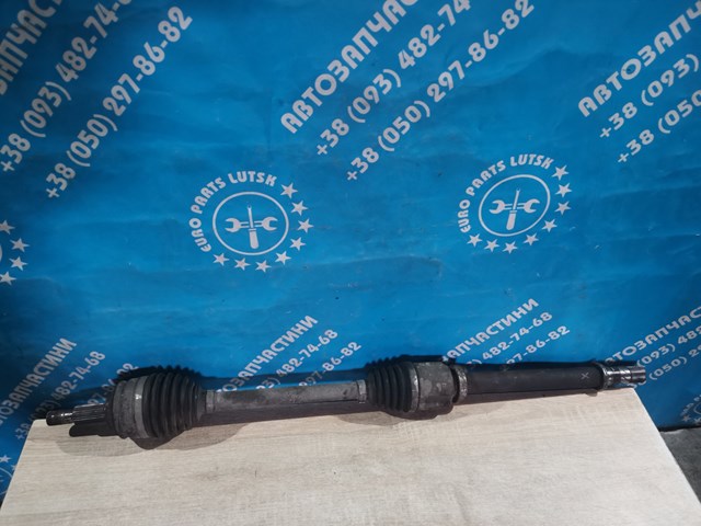 Привід правий 391001702R RENAULT