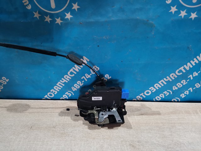 Замок двері правої передньої 3D2837016 VAG