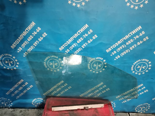 Скло передньої правої двері 5161460 OPEL