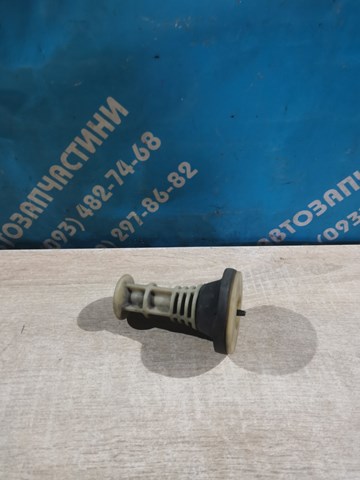 Відбійник пружини задньої 555220010R RENAULT