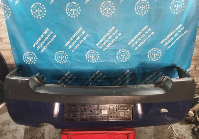 Бампер задній 6001546776 RENAULT