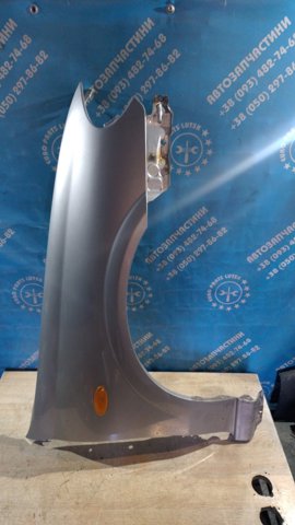 Переднє праве крило 63100BN730 NISSAN