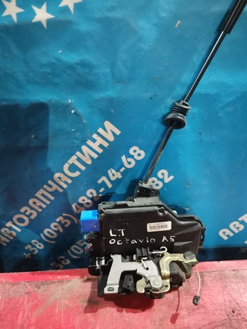 Замок задніх дверей, лівих 7L0839015 VAG