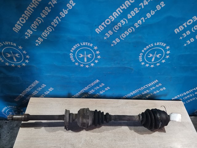 Піввісь передня, права 7M0407272E VAG