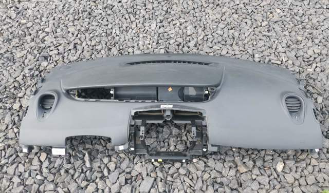 Приладова панель 8200139257 RENAULT