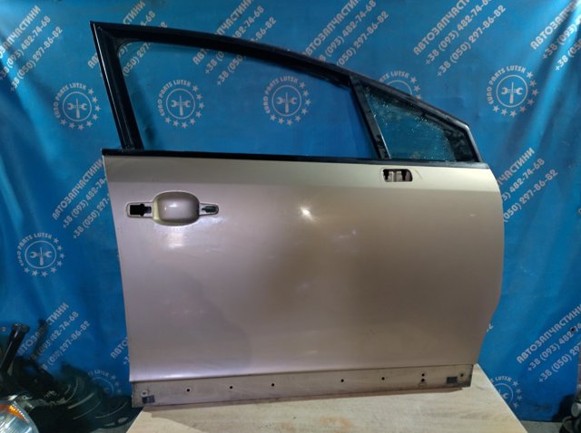 Пасажирські передні двері 9004W4 PEUGEOT