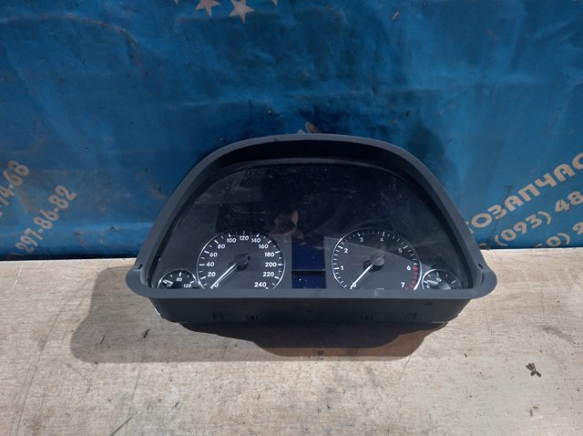 Щиток приладів (комбінація) A1695404747 MERCEDES