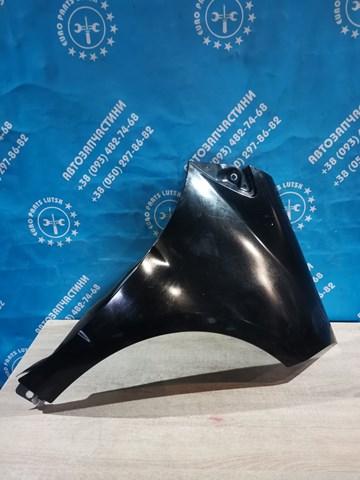 Переднє праве крило A1698810201 MERCEDES