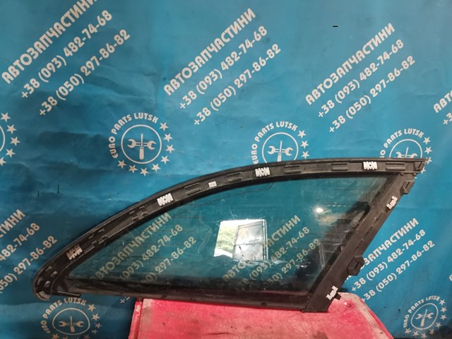 Скло кузова/багажного відсіку, праве A2036703412 MERCEDES
