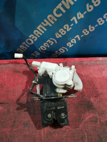 Замок кришки багажника GJ6L62310A MAZDA