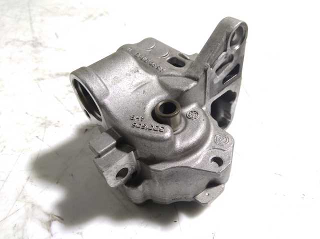 Насос маслозакачуючий 03L115105D VAG