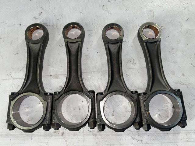 Шатун поршня ДВЗ 060390 PEUGEOT