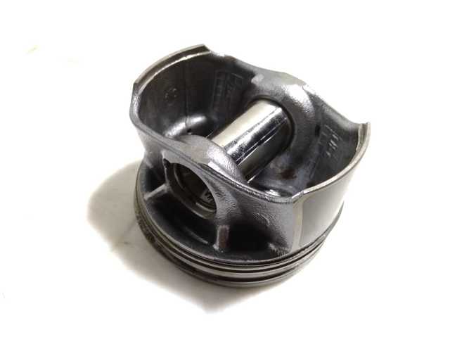 Поршень в комплекті на 1 циліндр, STD 120A13899R RENAULT