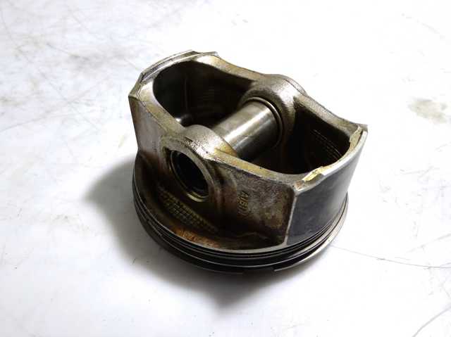Поршень з пальцем без кілець, STD 1310131092B0 TOYOTA