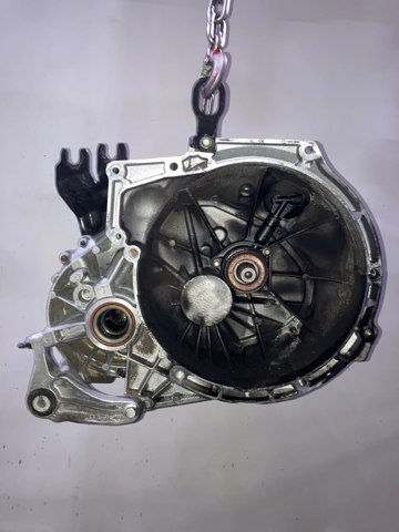 Коробка передач в зборі з головною передачею і диференціалом Mazda 3