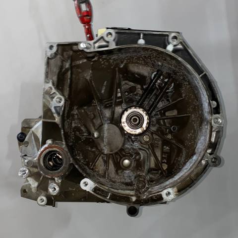 Ручна коробка передач BA6R7002ABH FORD