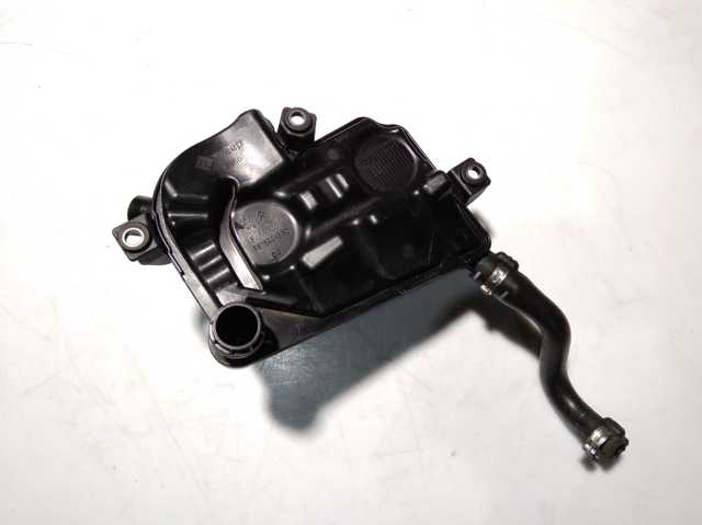 Масловіддільник LR025914 LAND ROVER