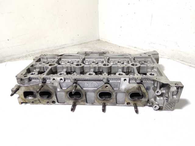 ГБЦ мотора RFGK2Q6090AC FORD