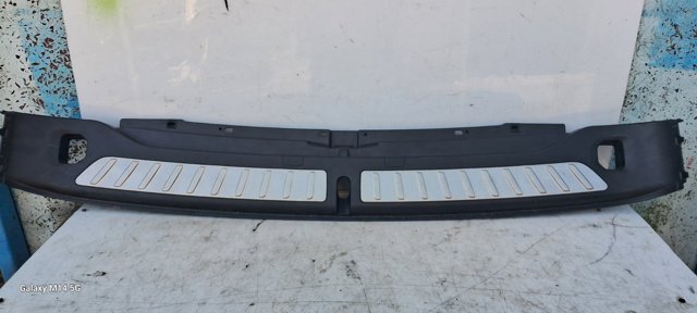 Накладка задньої панелі багажника 51487396611 BMW